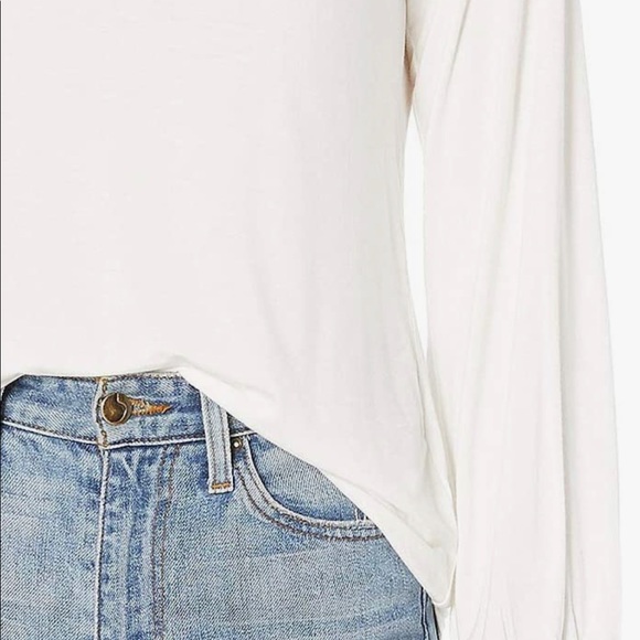 Lauren Ralph Lauren's soft jersey top. - Picture 4 of 5